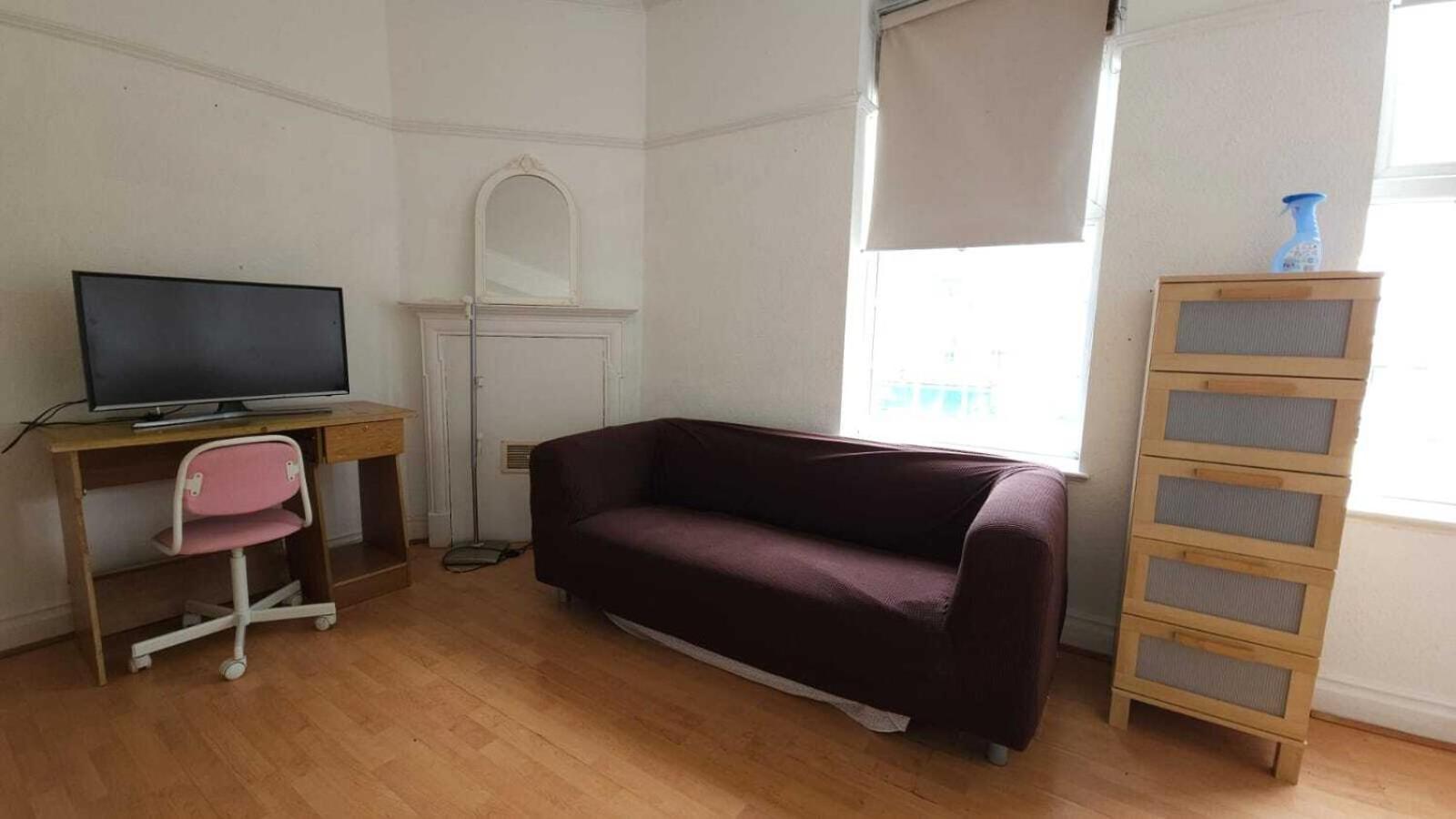 London Edgware Station Apartment 객실 사진