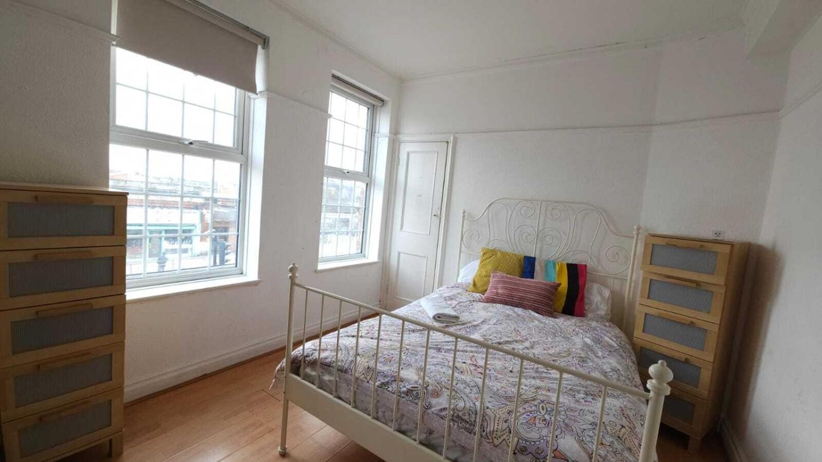 London Edgware Station Apartment 객실 사진