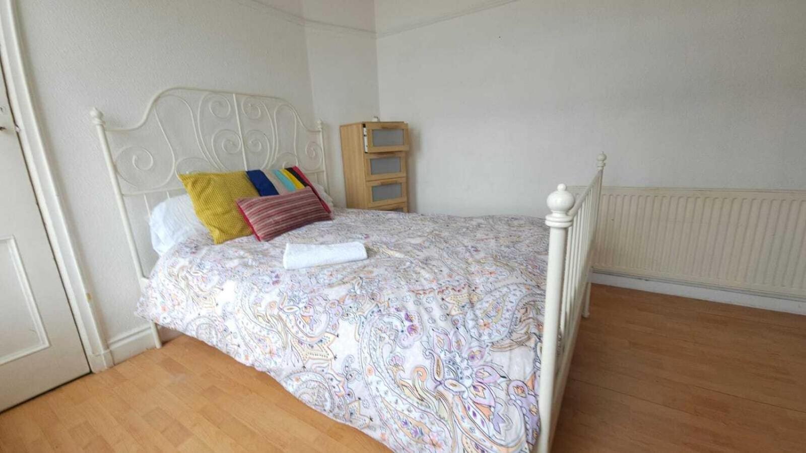 London Edgware Station Apartment 객실 사진